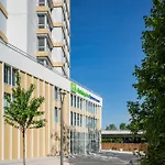 Express & - Rives De Vesle By Ihg Hotel Reims