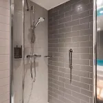 Express & - Rives De Vesle By Ihg Hotel