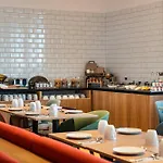 Express & - Rives De Vesle By Ihg Hotel 4*