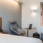 Hotel Express & - Rives De Vesle By Ihg