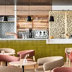 Express & - Rives De Vesle By Ihg Hotel 4*