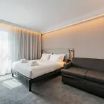 Hotel Express & - Rives De Vesle By Ihg 4*