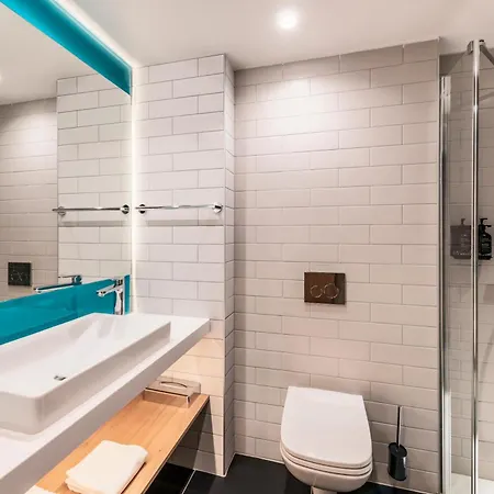 Express & - Rives De Vesle By Ihg Reims