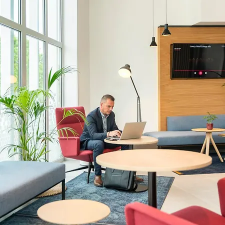 Hotel Express & - Rives De Vesle By Ihg 4*