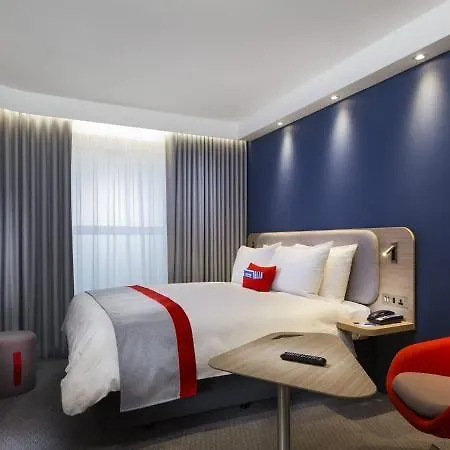 Express & - Rives De Vesle By Ihg Hotel Reims
