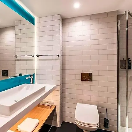 Hotel Express & - Rives De Vesle By Ihg 4*