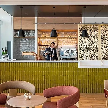 Express & - Rives De Vesle By Ihg Hotel Reims
