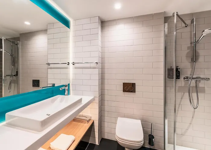 Express & - Rives De Vesle By Ihg Remeš