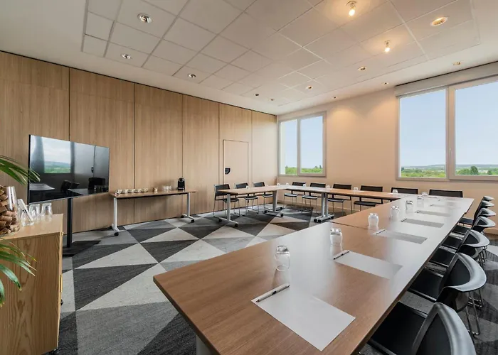 Express&suites - Rives De Vesle By Ihg 4* Reims